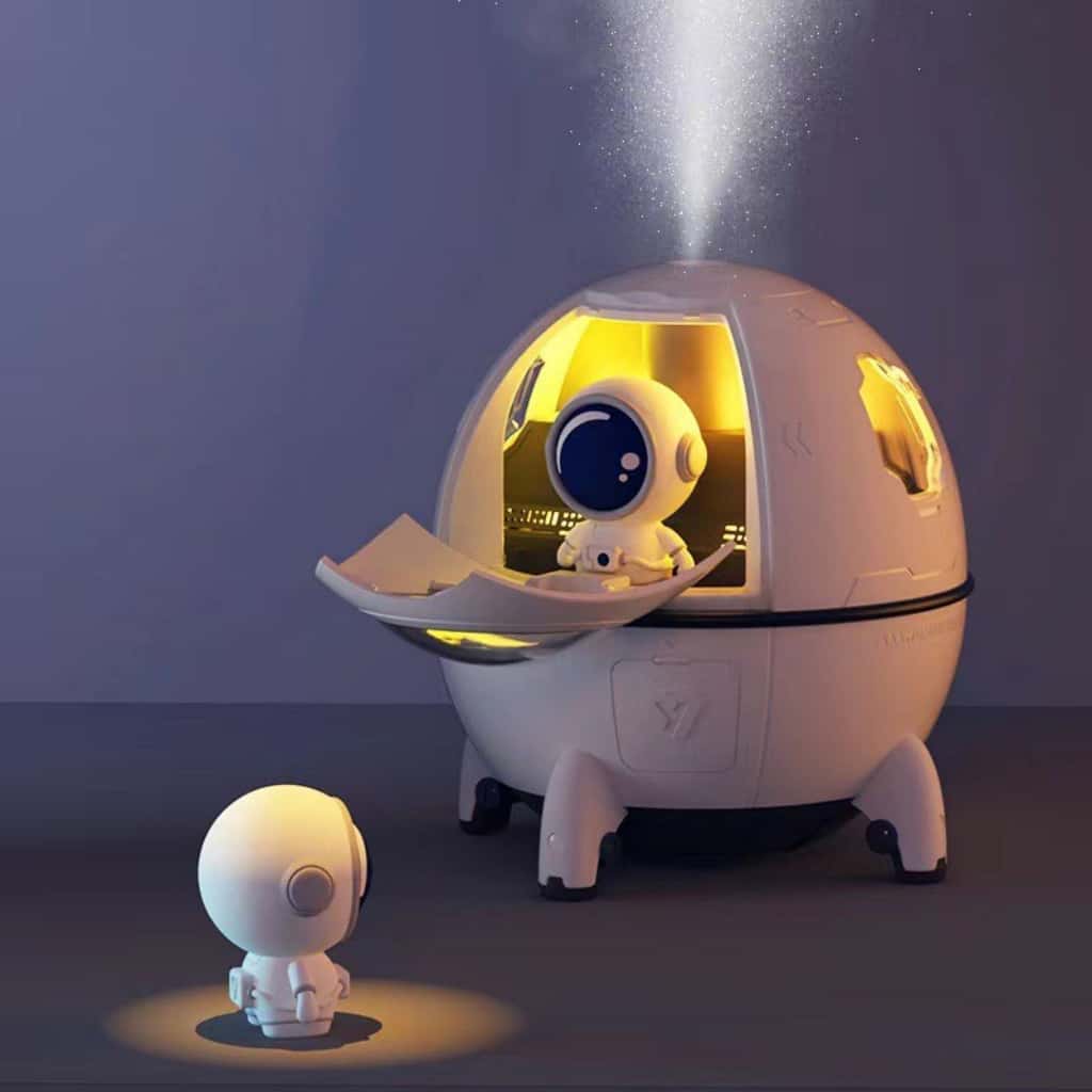 Umidificador de Ar Astronauta 220ml Luz LED Colorida Pulverizador De Névoa USB, imagem 1 de 1