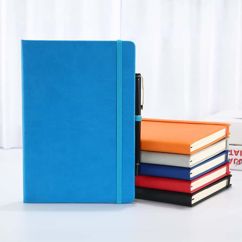 Caderneta de Anotações A5 (21x14cm) - Estampa Lisa com Capa Dura - 80 Páginas Pautadas Off-White ✨📘, imagem 1 de 1