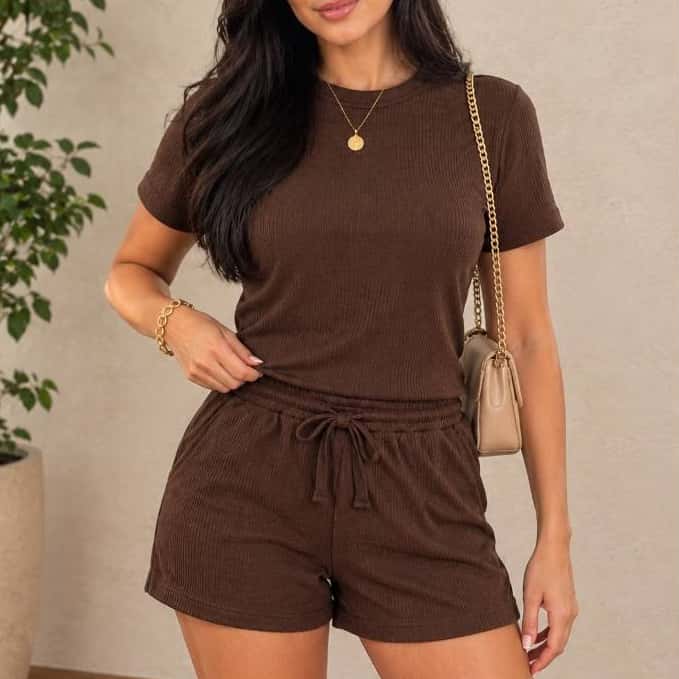 Conjunto Feminino Elegante Canelado Anarruga Blusa Manga Curta Short Moda Verão Casual Confortável 2 Peças Estilosa, imagem 1 de 1