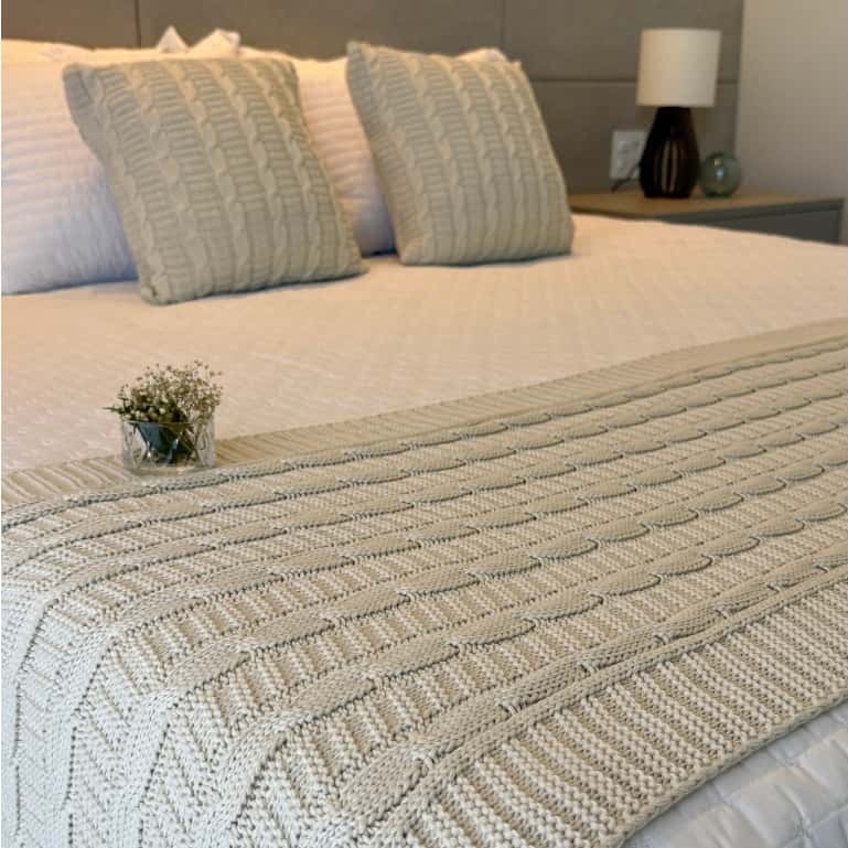 Kit Peseira De Tricot Cama Casal, Queen Ou King + Capas Almofada Para Cama E Sofá Luxo Decoração FI, imagem 1 de 1