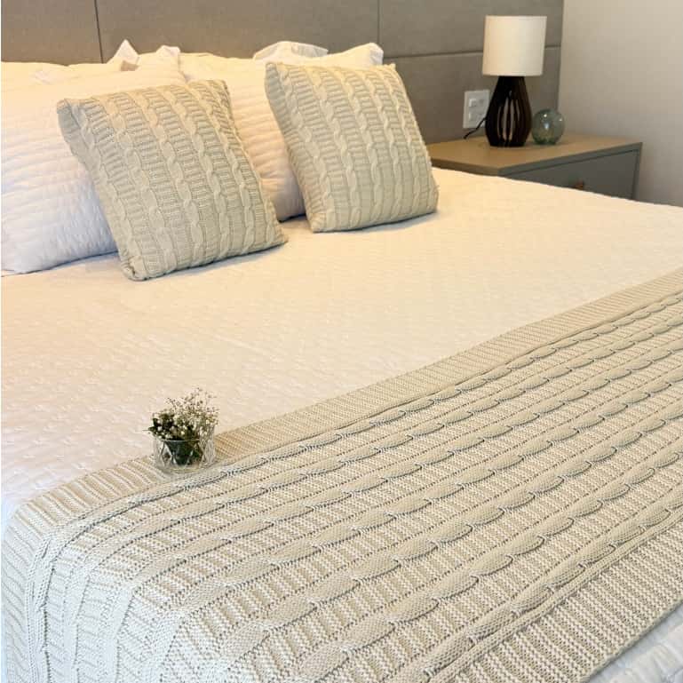 Kit Manta Peseira de Tricot + 2 Capas Almofada Para Cama e Sofá Casal Queen e King Decoração Luxo FI, imagem 1 de 1