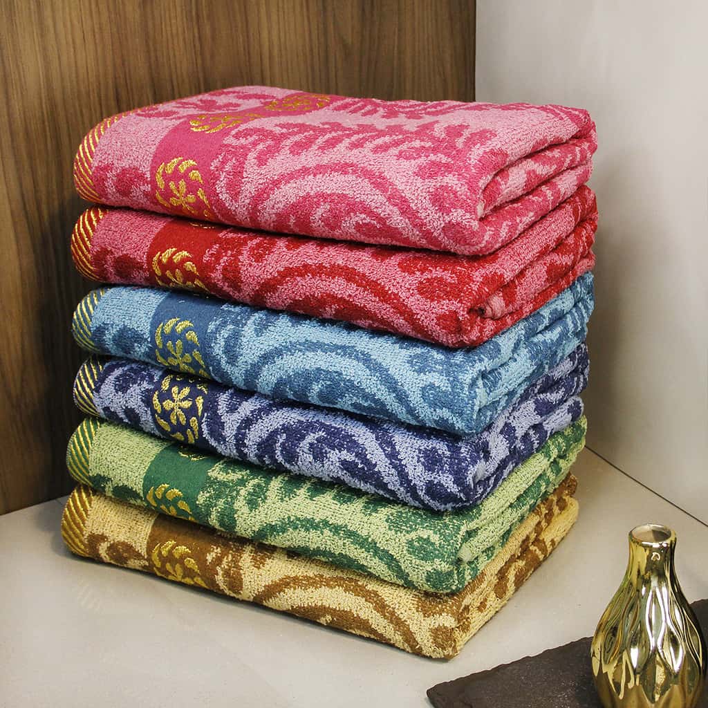 Kit Toalhas de Banho Estampada Grande 140x70cm Felpuda Macia Alta Qualidade Bordada Sortida, imagem 1 de 1