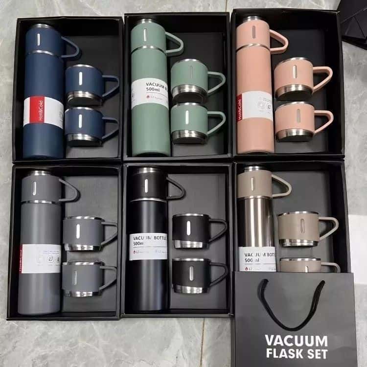 caneca Kit Garrafa Térmica Vacuum Bottle Inox 500ml + 3 Xícaras Bebidas Fria ou Quente, imagem 1 de 1