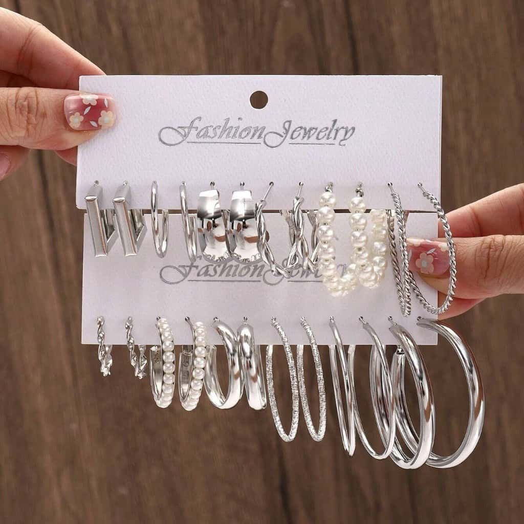 Conjunto de brincos de metal e pérolas de 6/12 peças em ouro/prata, elegantes e luxuosos, perfeitos para presentes, imagem 1 de 1