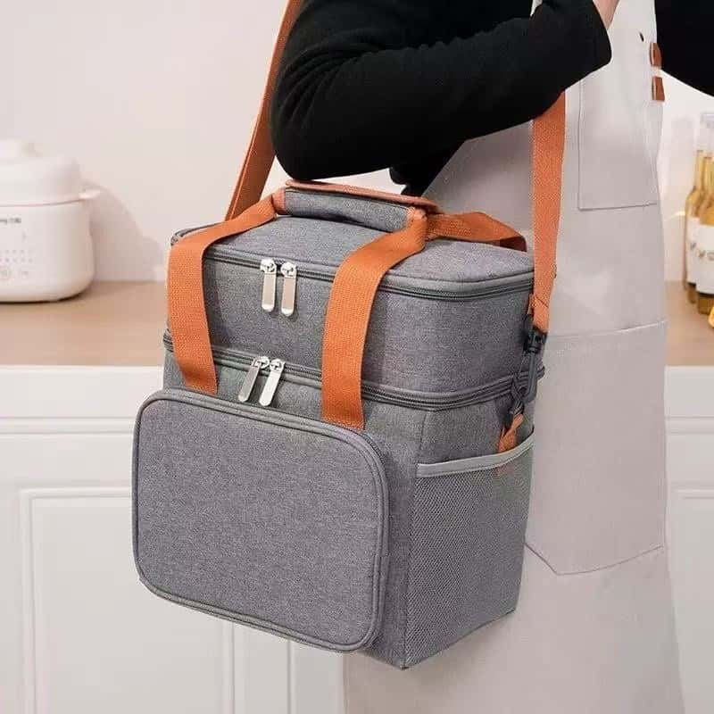 Bolsa Térmica 2 Compartimentos Com Alça De Mão E Lateral Isolamento Térmico Eficiente, imagem 1 de 1